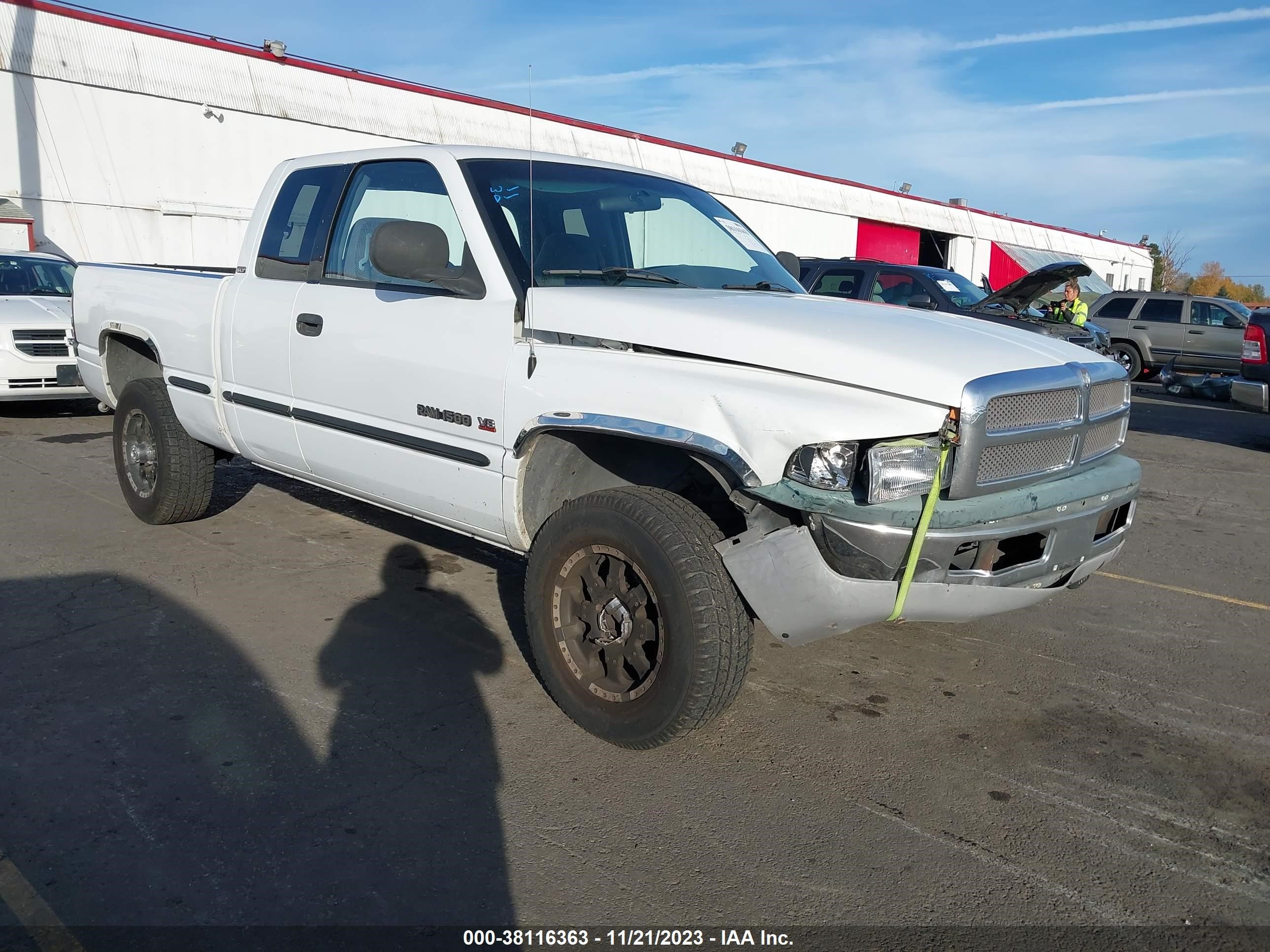 DODGE RAM 1999 3b7hf13z8xg100810