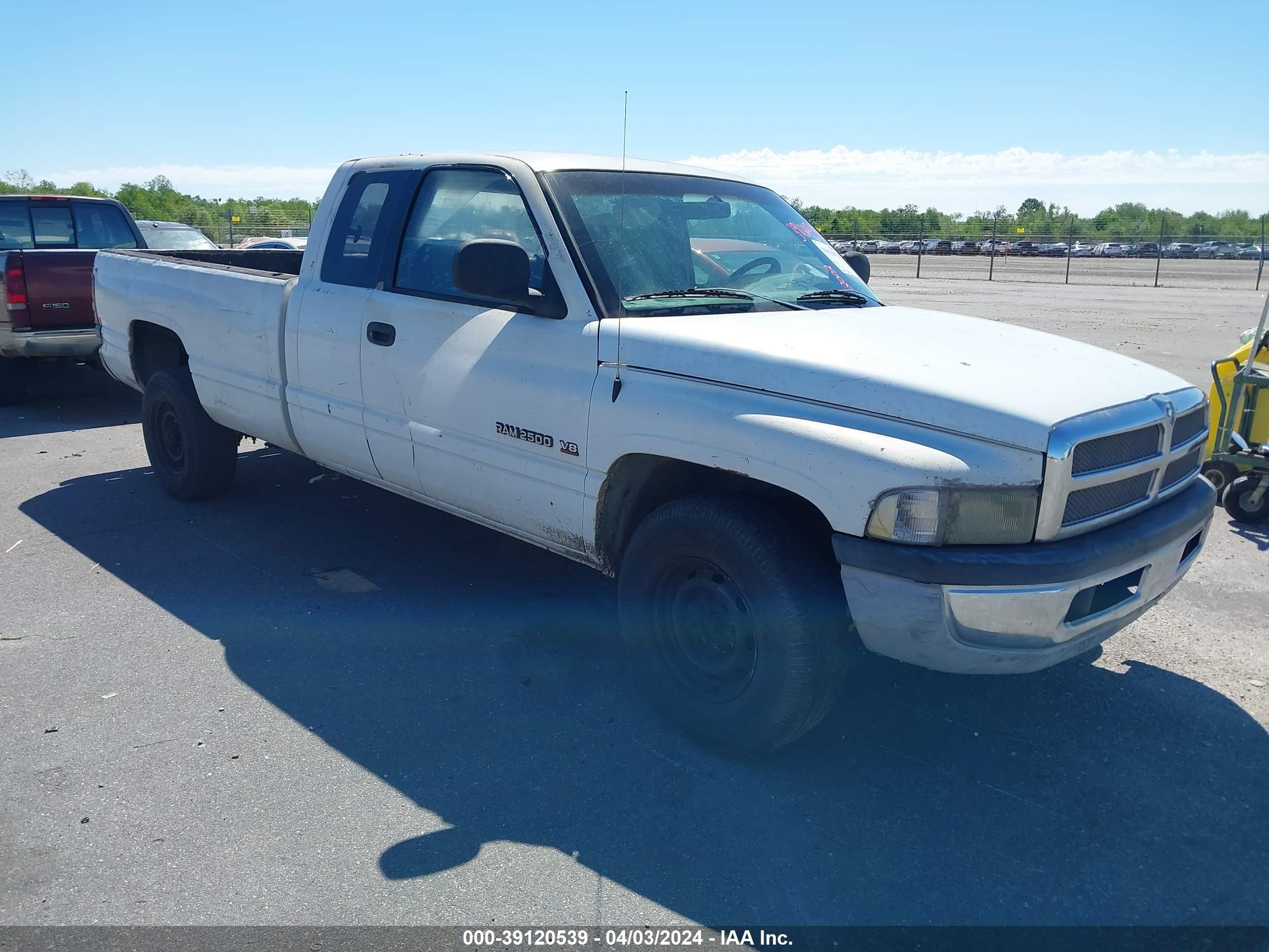 DODGE RAM 2002 3b7kc23z32m209870