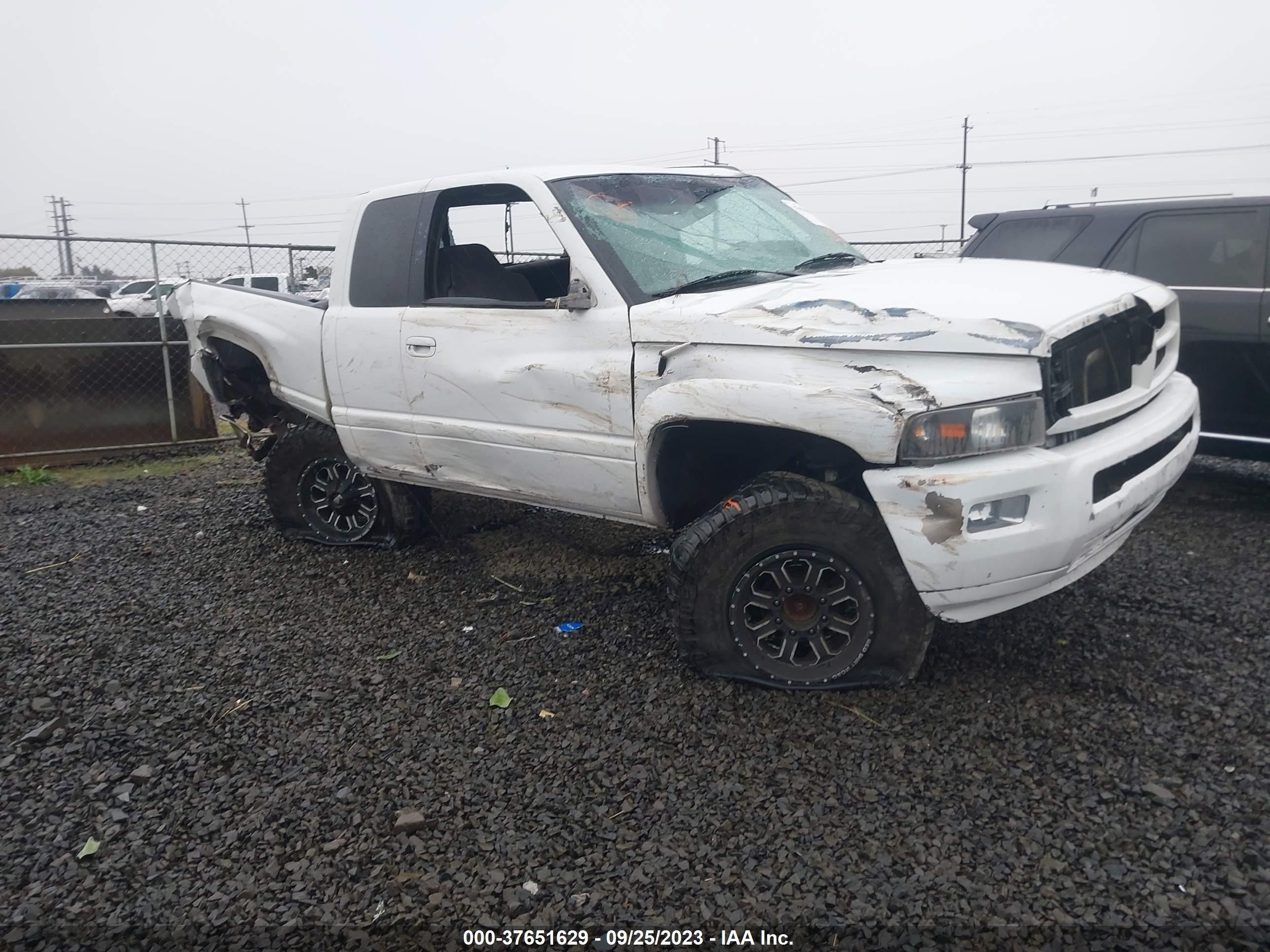 DODGE RAM 2001 3b7kf23621g805272