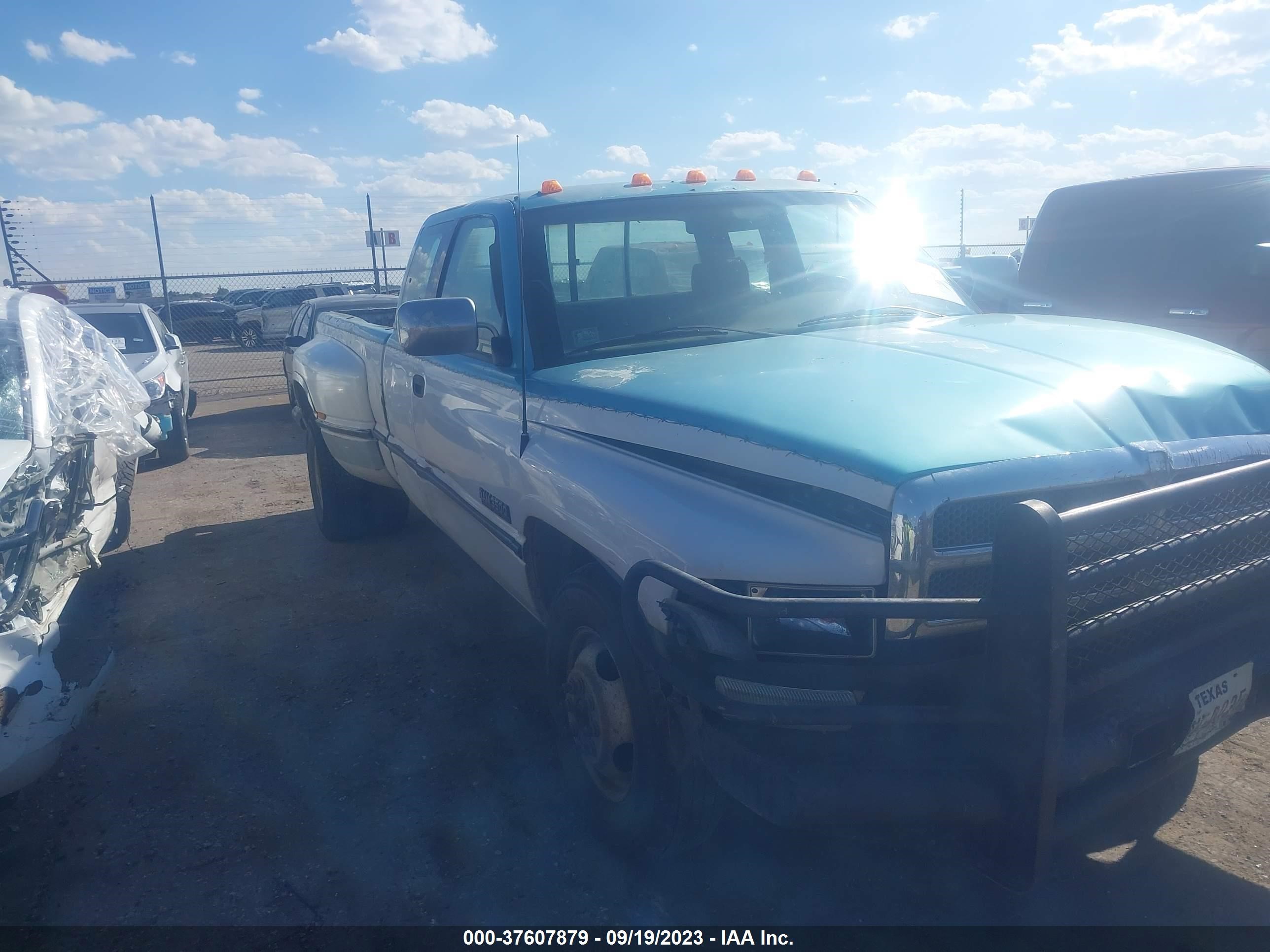 DODGE RAM 1996 3b7mc33cxtm180587