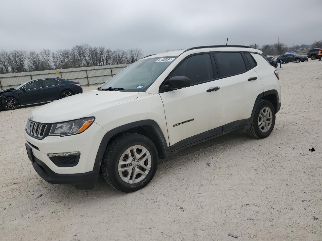 JEEP COMPASS 2018 3c4njcab2jt123923