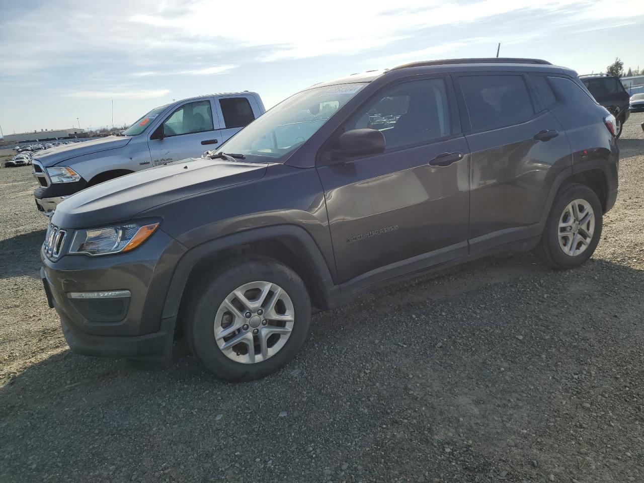 JEEP COMPASS 2018 3c4njcab4jt226745