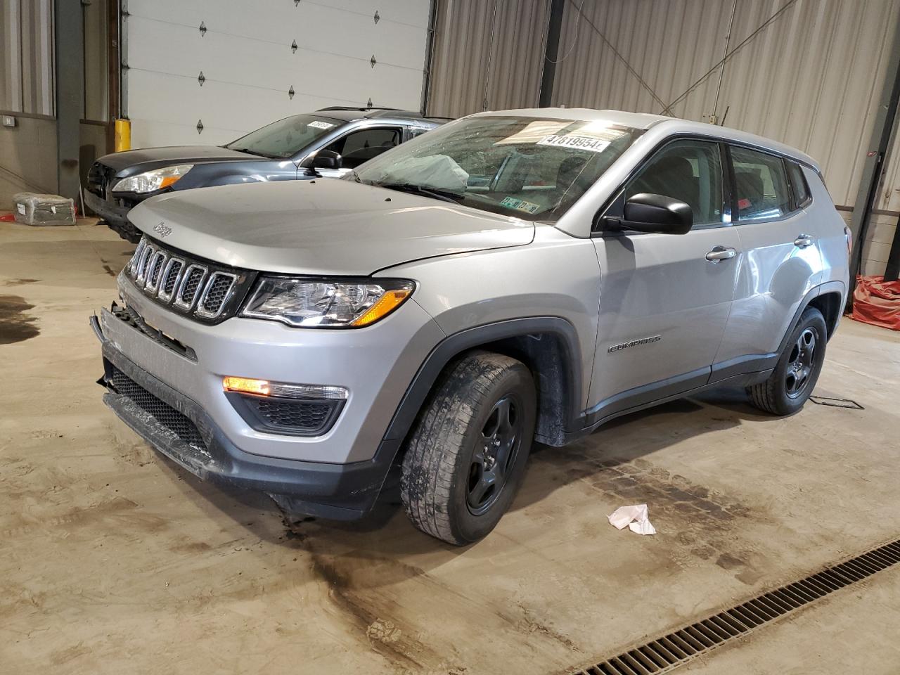 JEEP COMPASS 2018 3c4njcab9jt250992