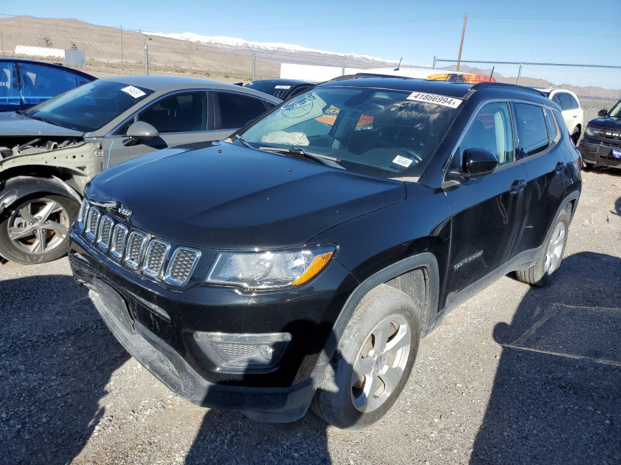 JEEP COMPASS 2018 3c4njdbb0jt330833