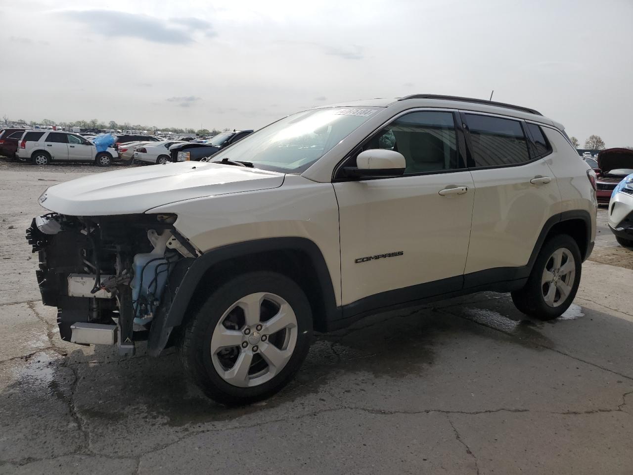 JEEP COMPASS 2019 3c4njdbb1kt630575