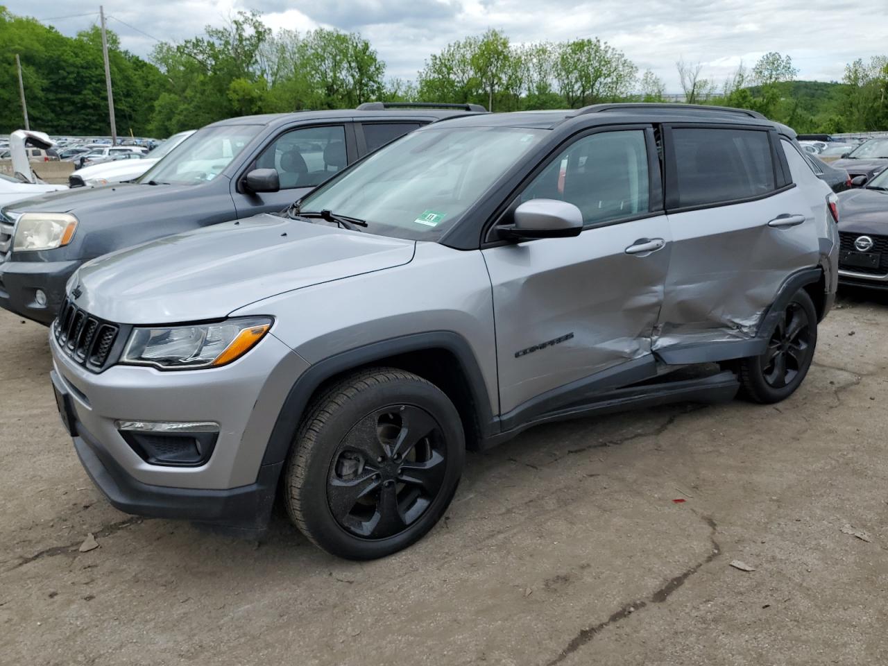 JEEP COMPASS 2018 3c4njdbb3jt395823