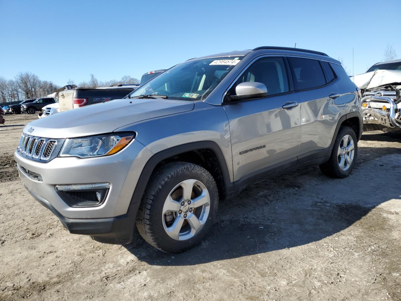 JEEP COMPASS 2018 3c4njdbb3jt398656