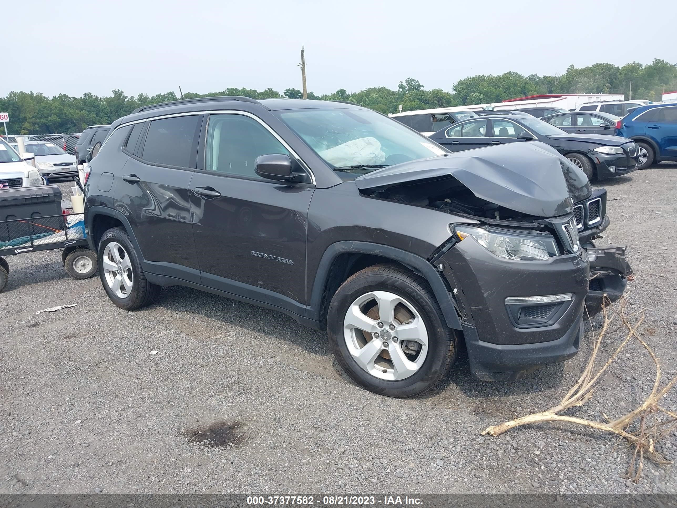 JEEP COMPASS 2018 3c4njdbb3jt481102