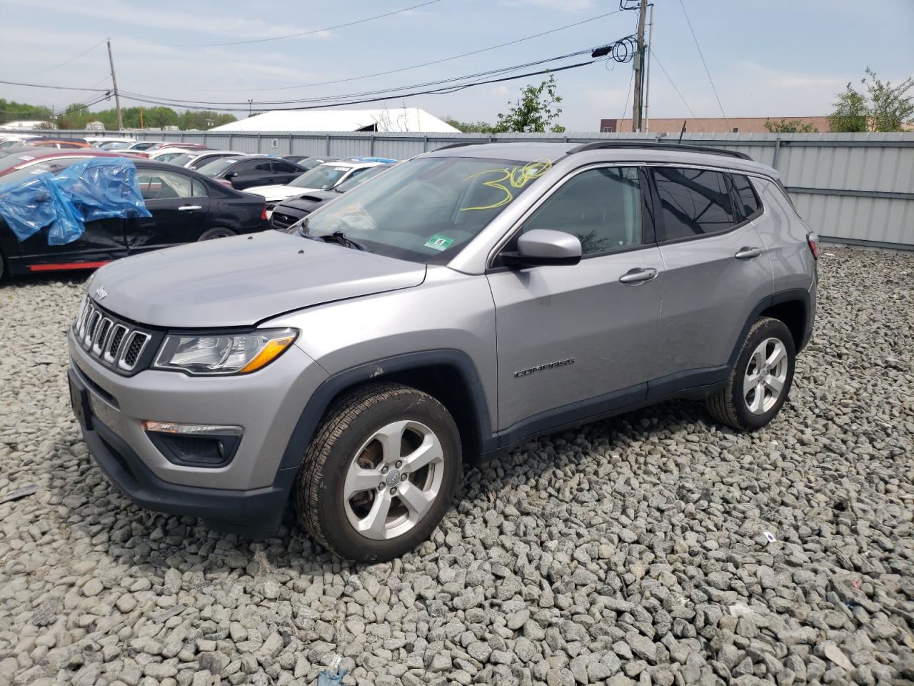 JEEP COMPASS 2018 3c4njdbb5jt355632