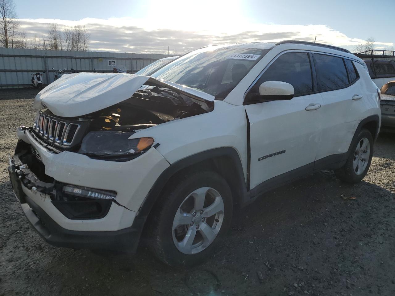 JEEP COMPASS 2018 3c4njdbb6jt393127