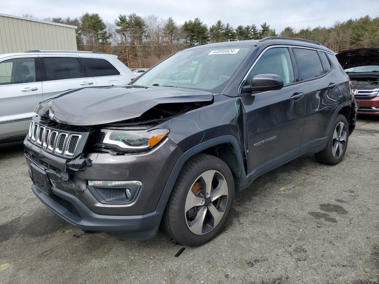 JEEP COMPASS 2018 3c4njdbb7jt101873