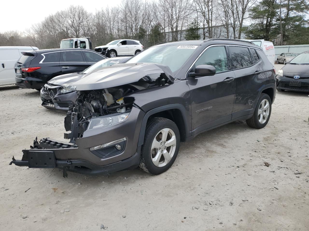 JEEP COMPASS 2018 3c4njdbb7jt400554