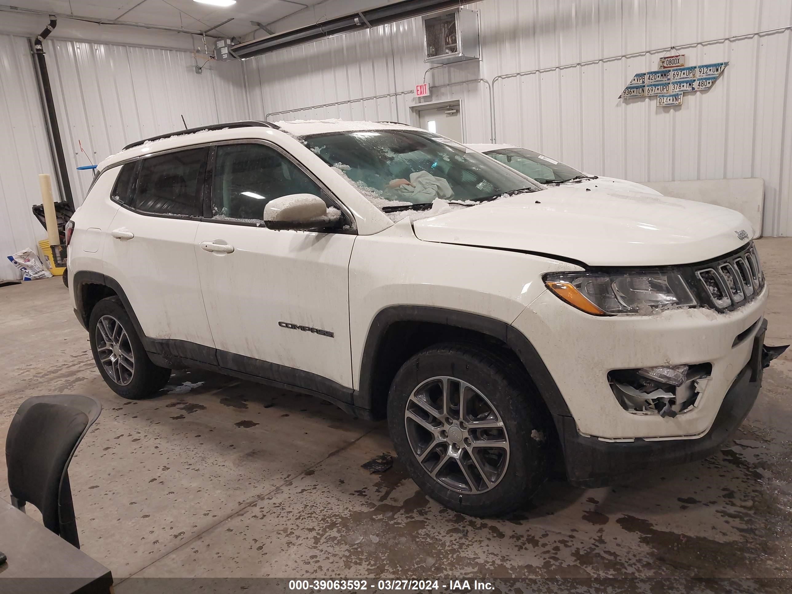 JEEP COMPASS 2019 3c4njdbb7lt155127