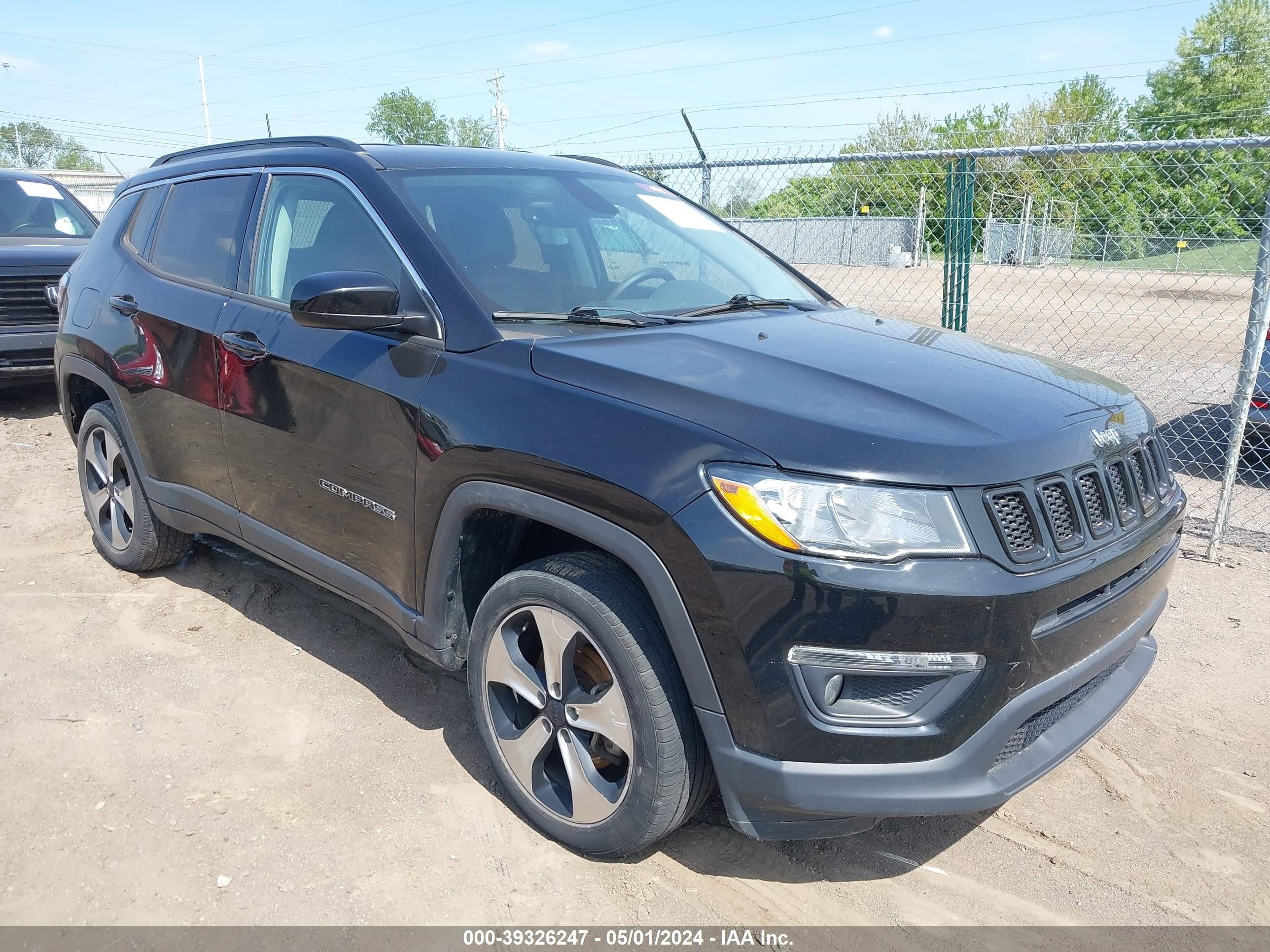 JEEP COMPASS 2018 3c4njdbb8jt231063