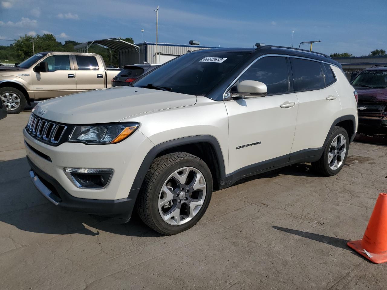 JEEP COMPASS 2018 3c4njdcb1jt307575