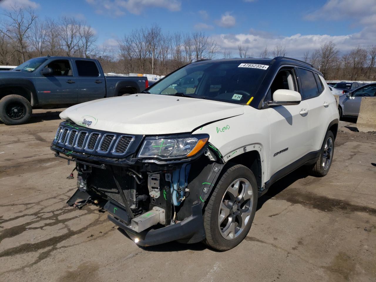 JEEP COMPASS 2019 3c4njdcb2kt683784