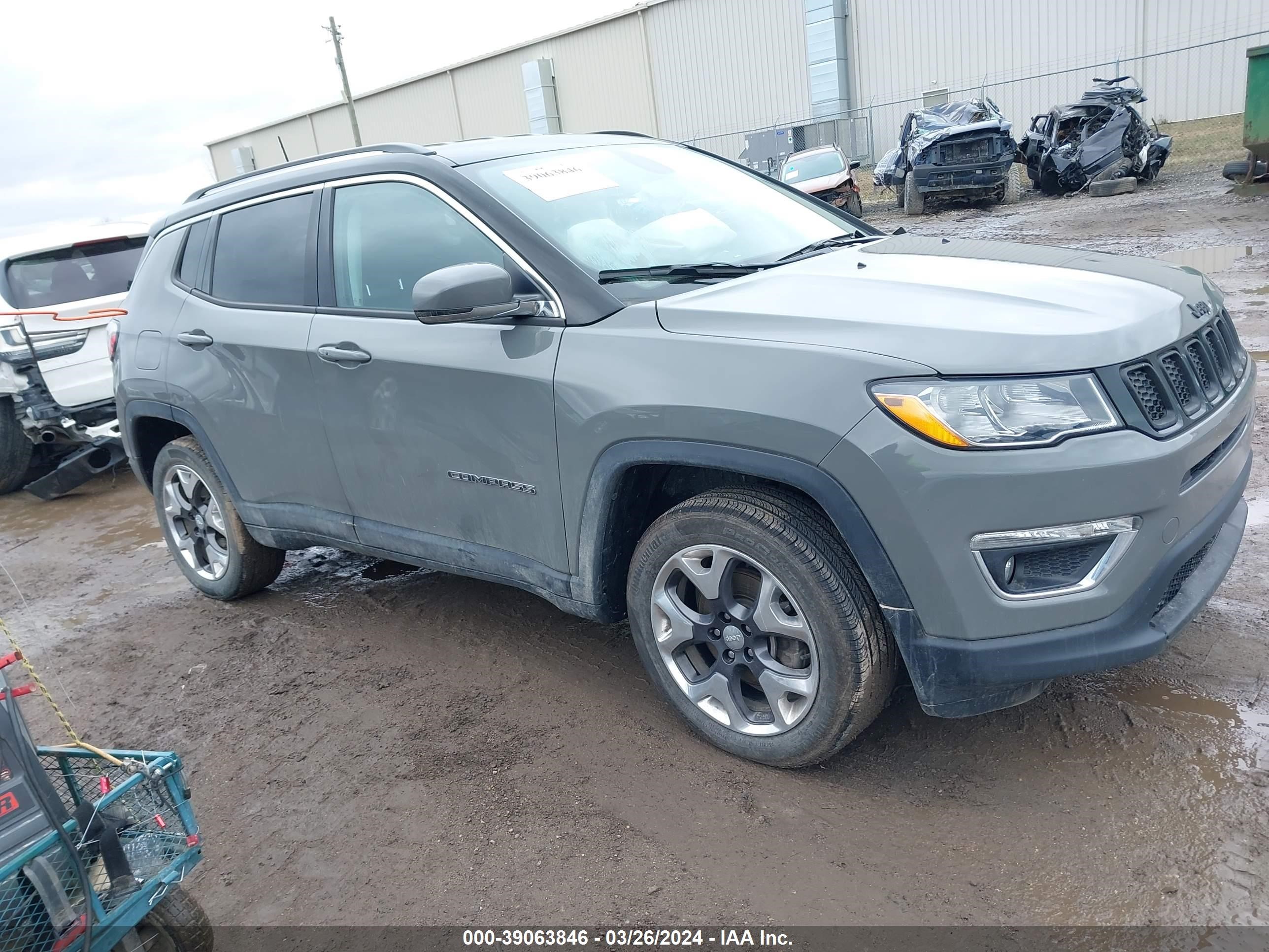 JEEP COMPASS 2019 3c4njdcb3kt827004