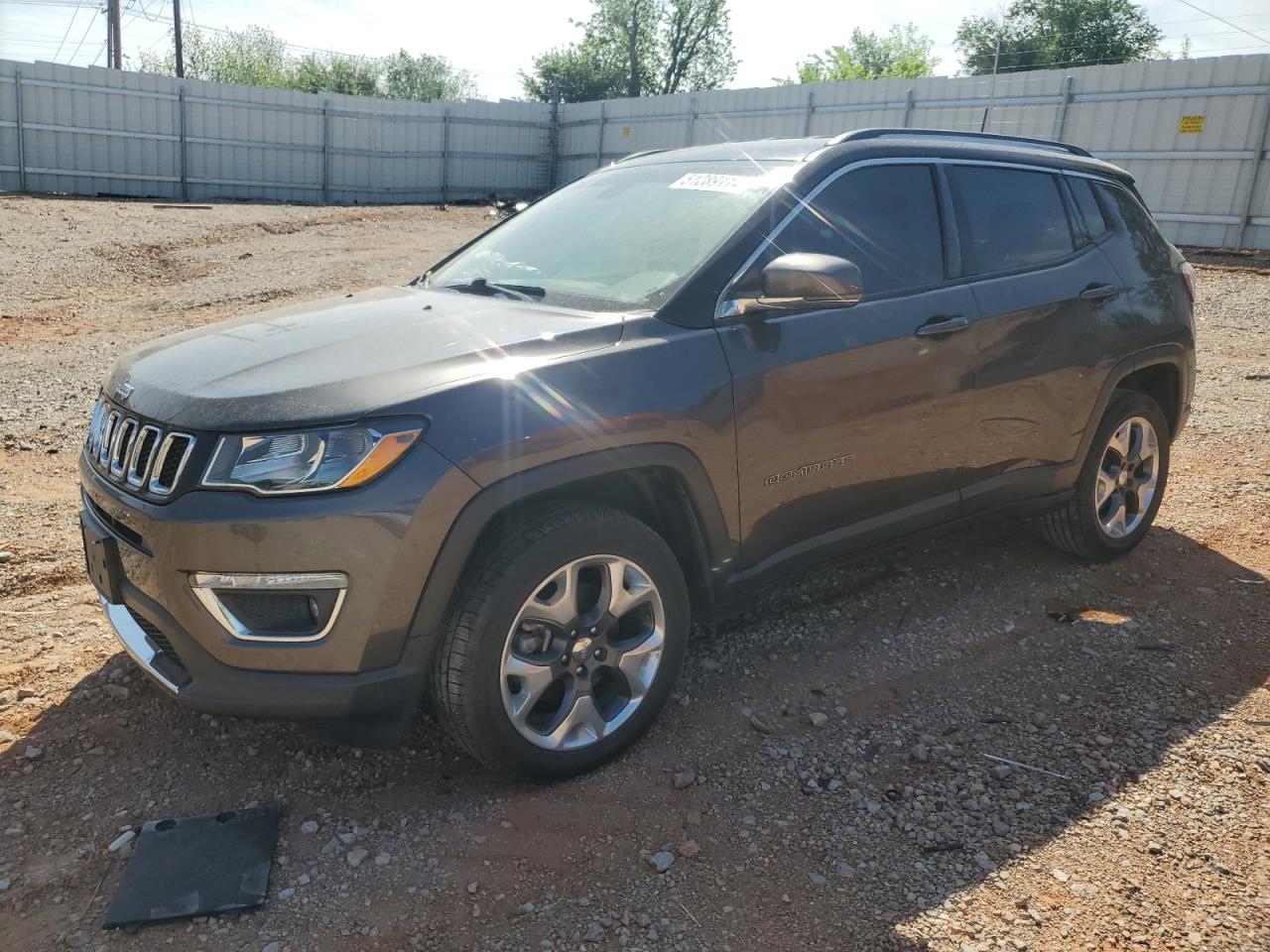 JEEP COMPASS 2019 3c4njdcb7kt775618