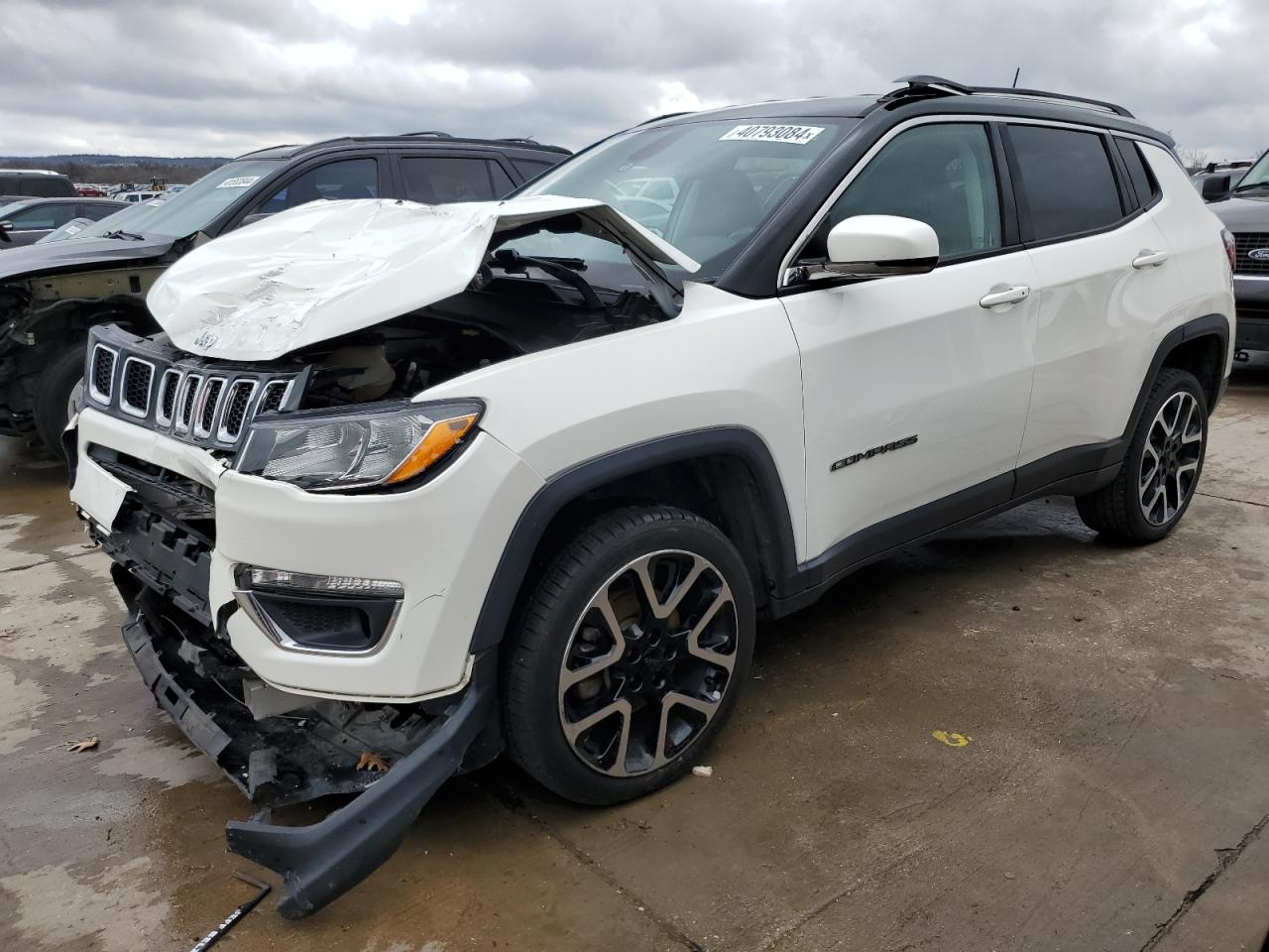 JEEP COMPASS 2018 3c4njdcb8jt169307