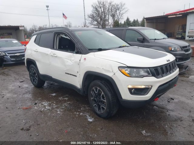 JEEP COMPASS 2019 3c4njddb7kt668826