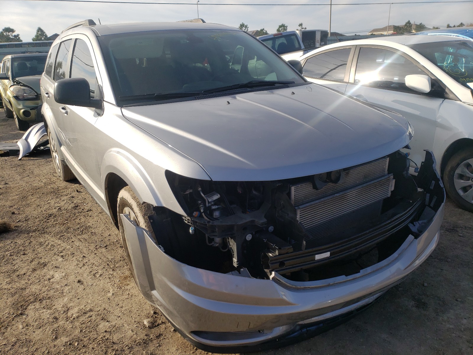 DODGE JOURNEY SE 2018 3c4pdcab4jt376399