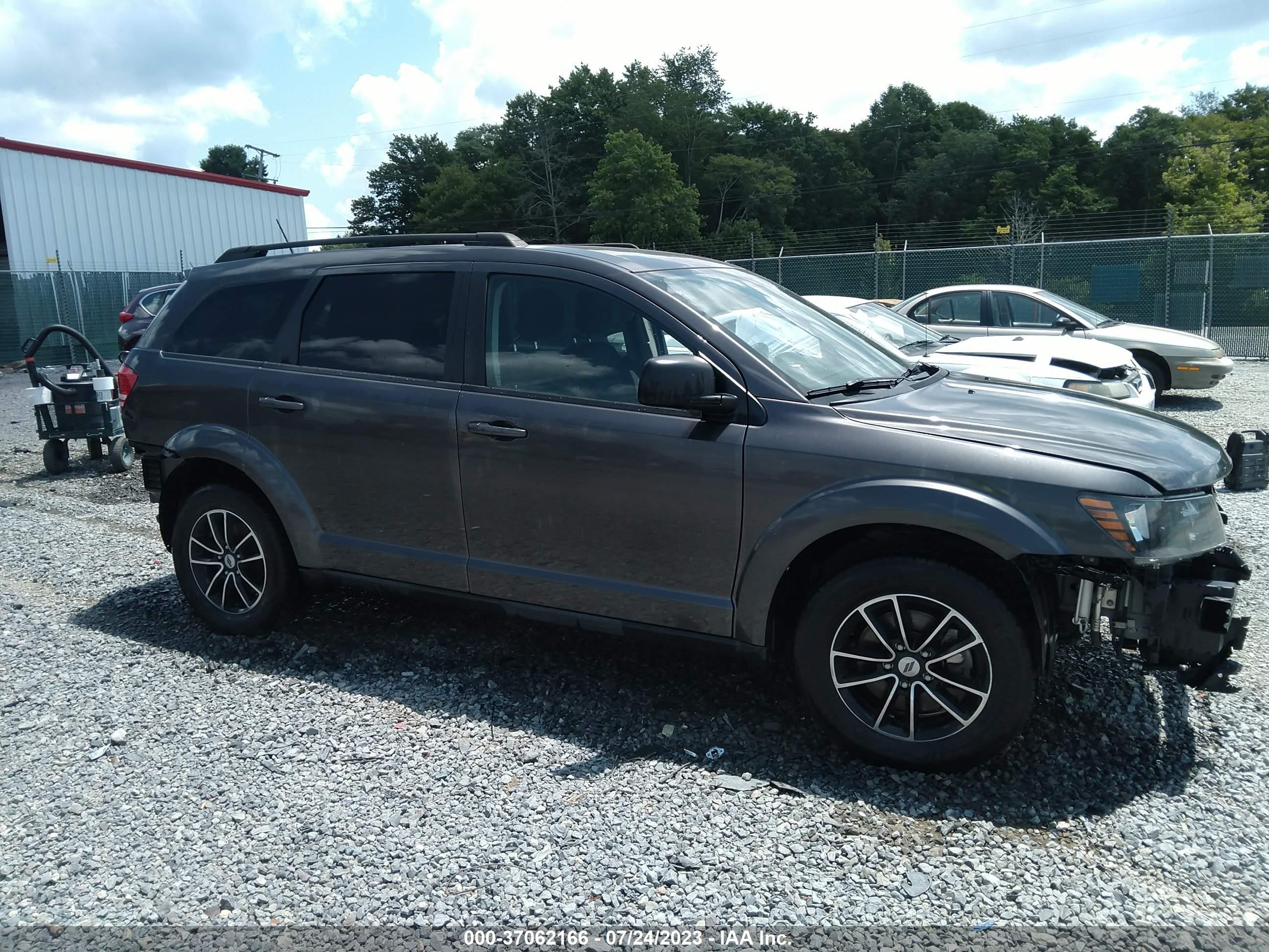 DODGE JOURNEY 2018 3c4pdcab9jt208676