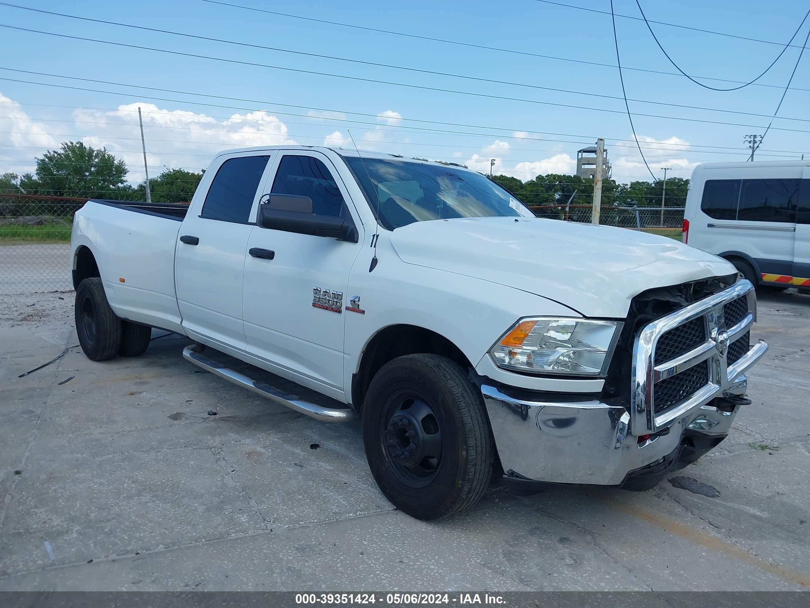 RAM 3500 2014 3c63rpglxeg262954