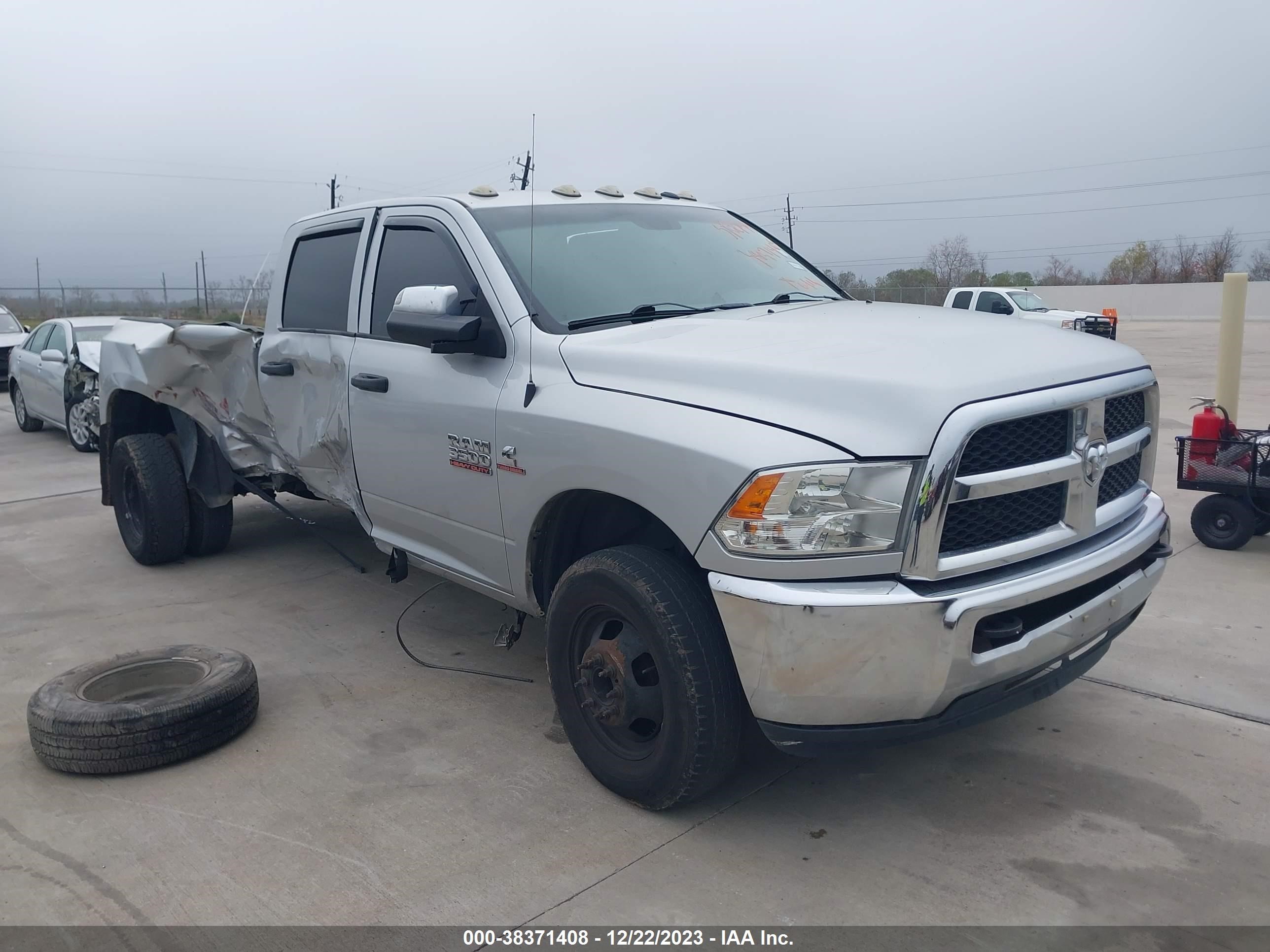 RAM 3500 2018 3c63rrglxjg136373