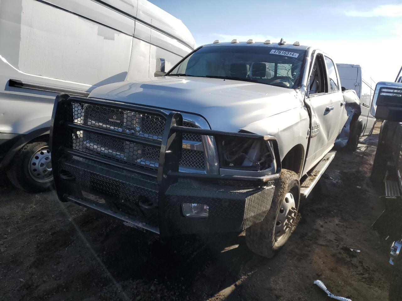 RAM 3500 2018 3c63rrhl6jg319400