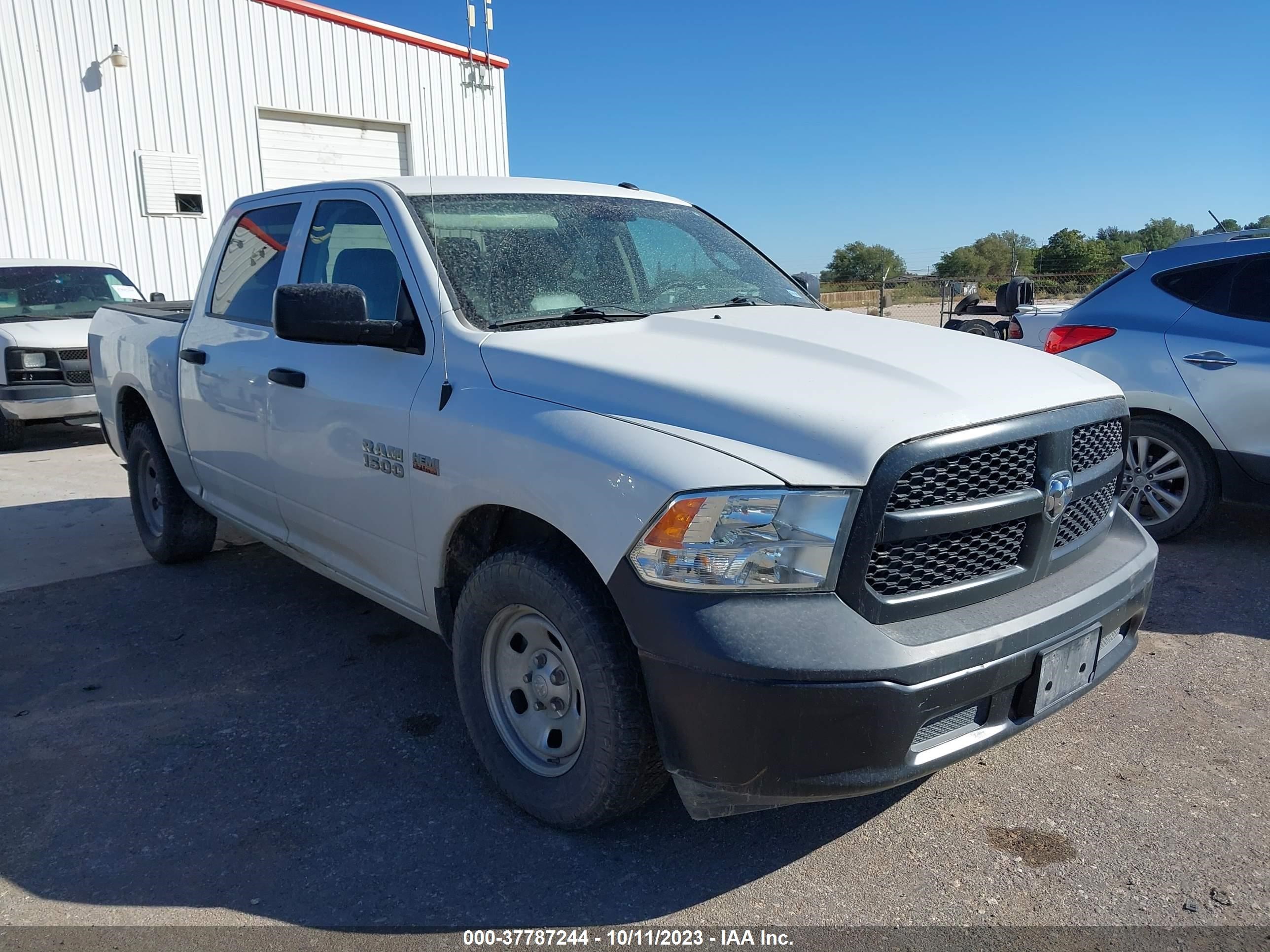 RAM 1500 2018 3c6rr6kt1jg219285