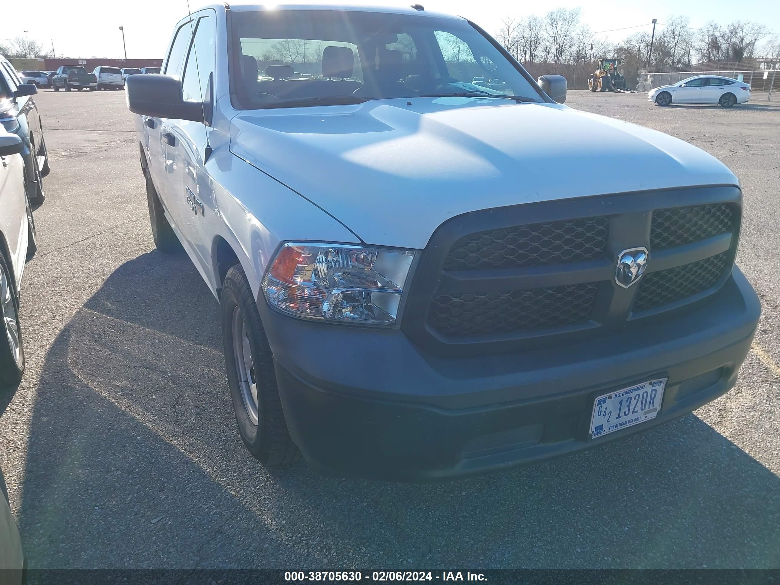 RAM 1500 2015 3c6rr6kt4fg706858