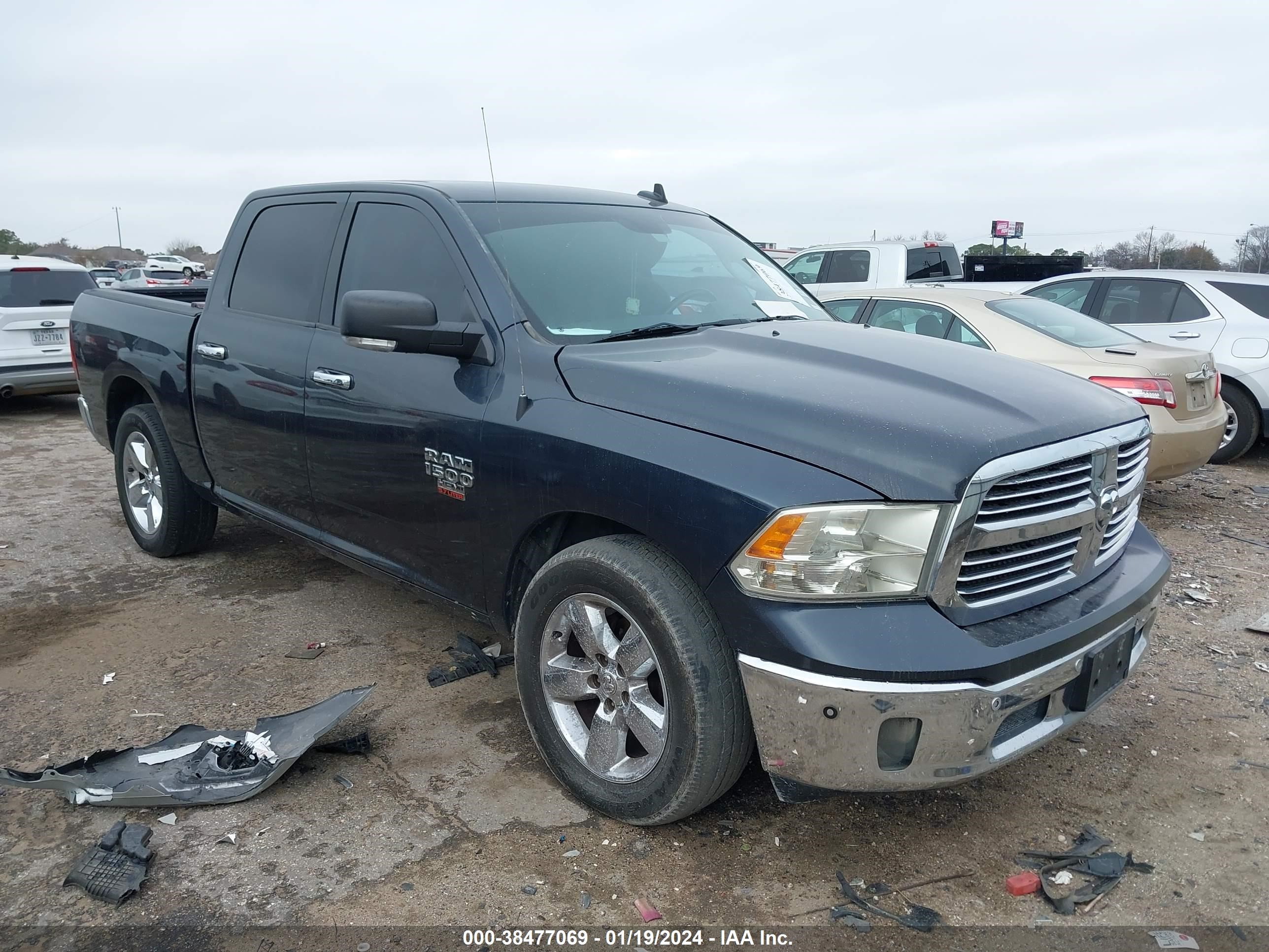 RAM 1500 2017 3c6rr6lt2hg681220