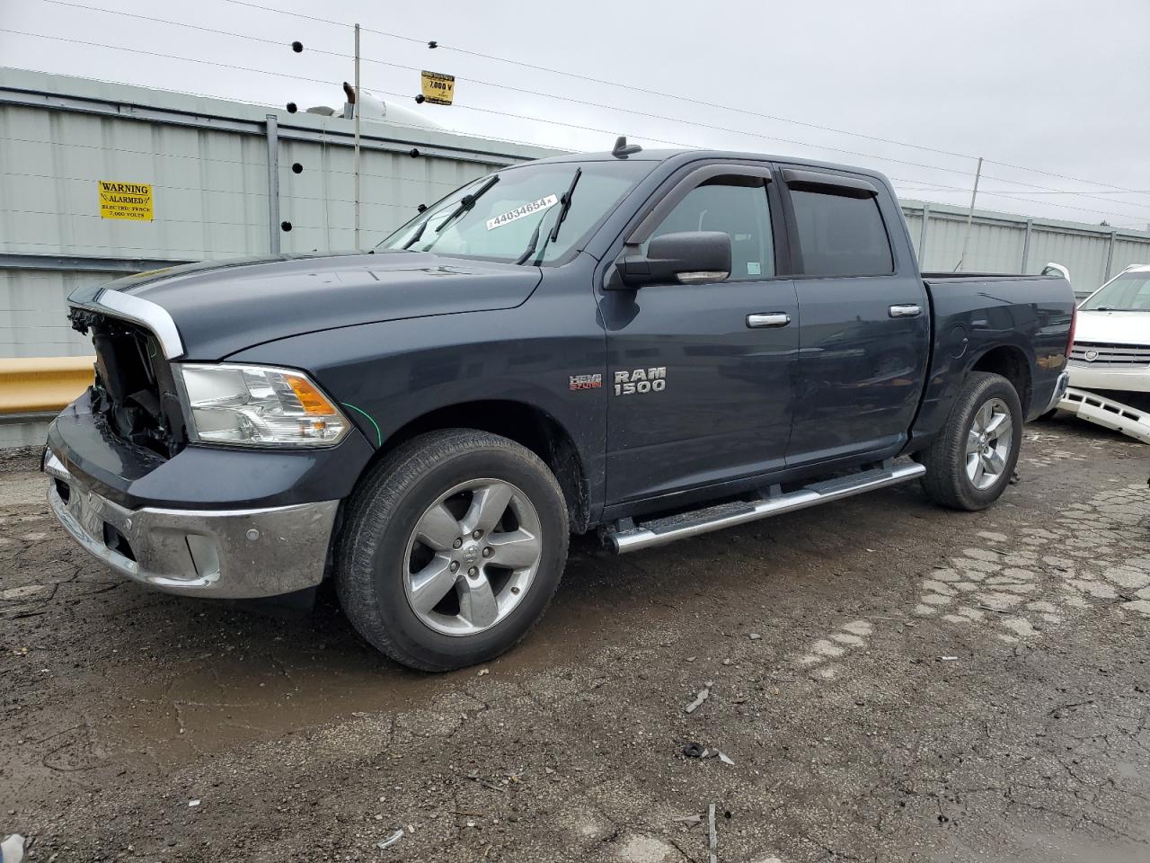 RAM 1500 2016 3c6rr7lt3gg182009