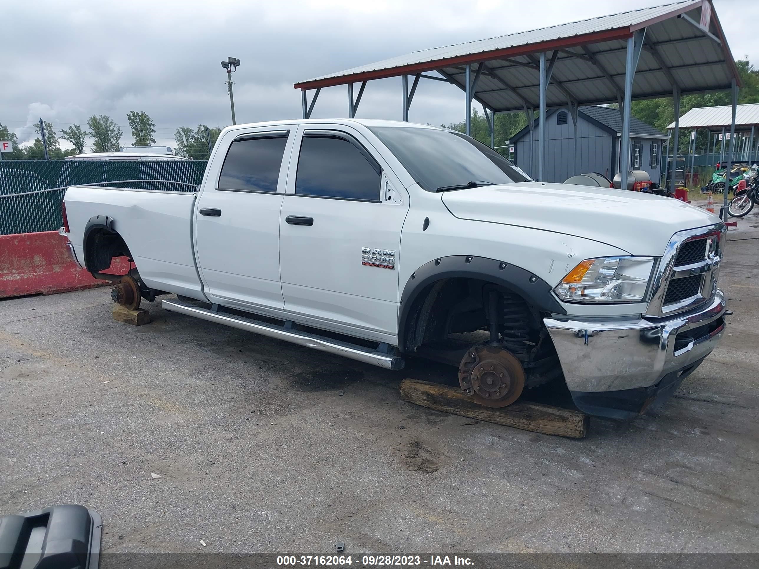 RAM 2500 2017 3c6tr5ht3hg612352