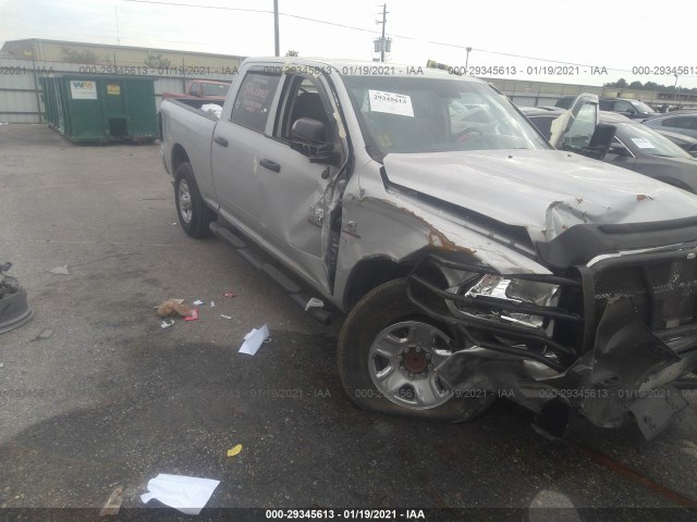 RAM 2500 2018 3c6ur4cl4jg215339