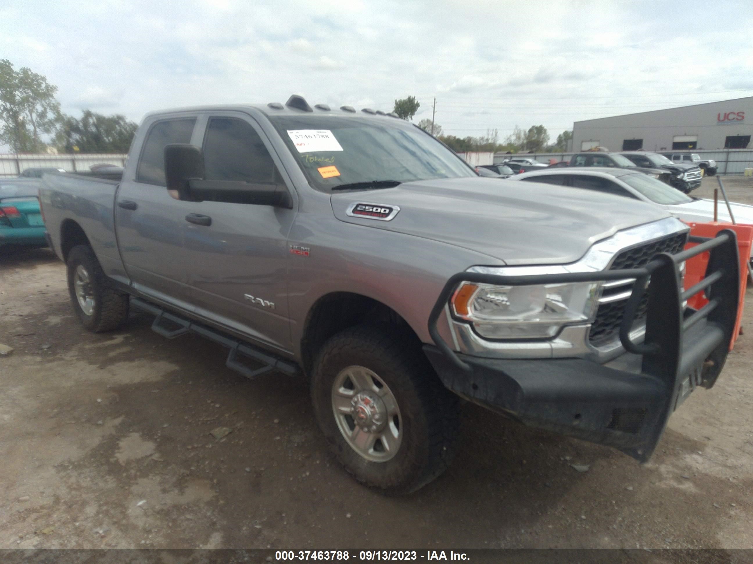 RAM 2500 2019 3c6ur5cj4kg676742