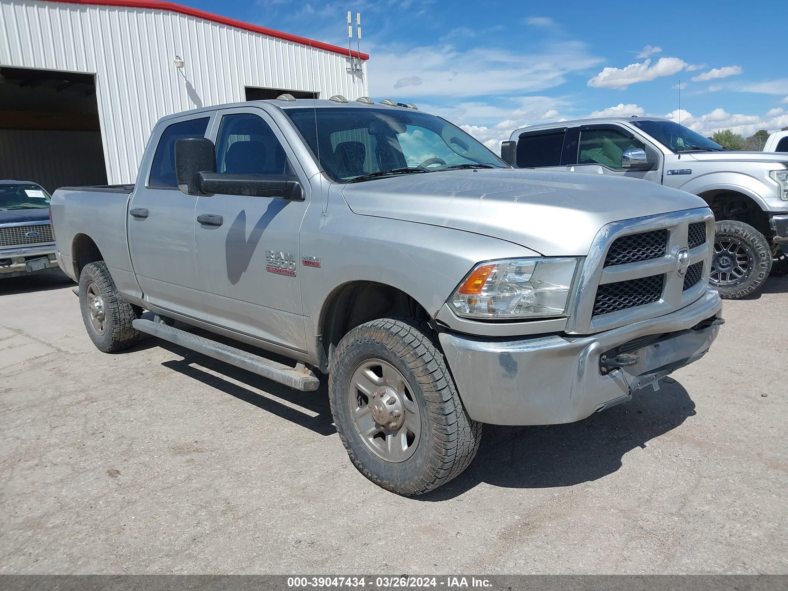 RAM 2500 2014 3c6ur5cj8eg106229