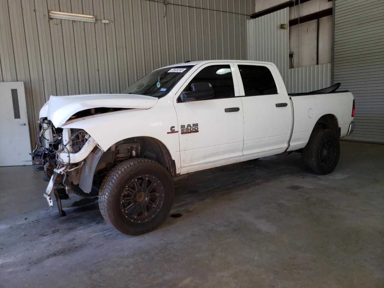 RAM 2500 2015 3c6ur5cl1fg588559