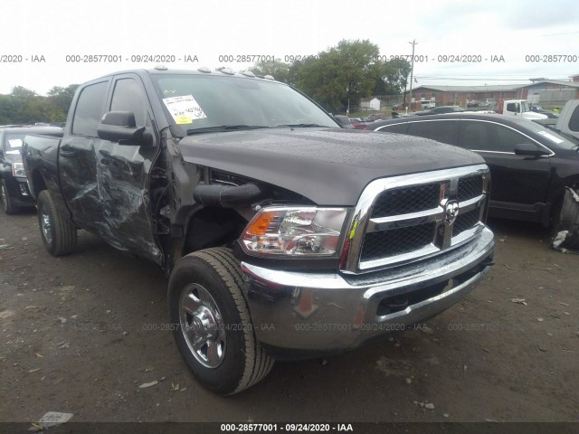 RAM 2500 2017 3c6ur5cl3hg601086