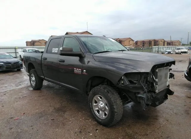 RAM 2500 2017 3c6ur5cl3hg628739