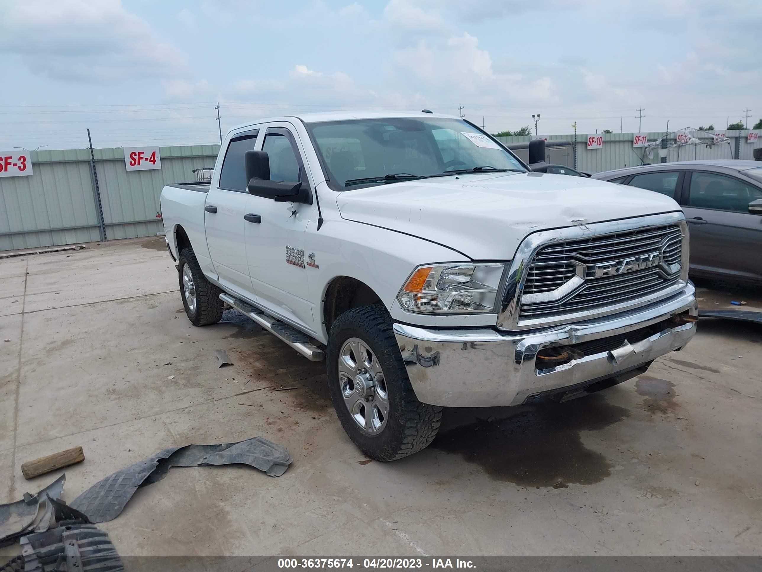 RAM 2500 2018 3c6ur5cl6jg148281