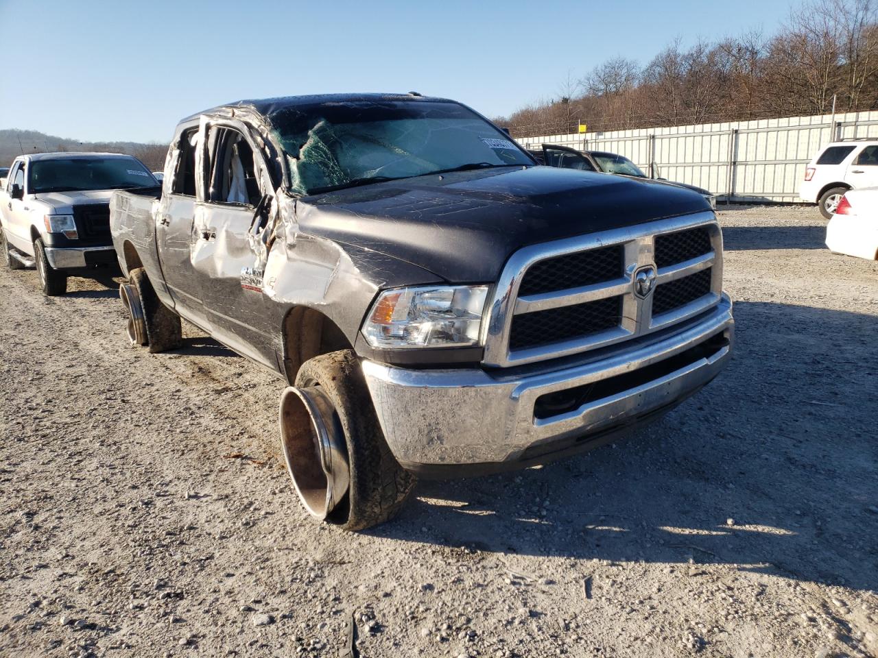 RAM 2500 2018 3c6ur5cl7jg351308