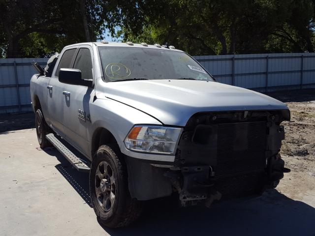 RAM 2500 SLT 2017 3c6ur5dl8hg590536