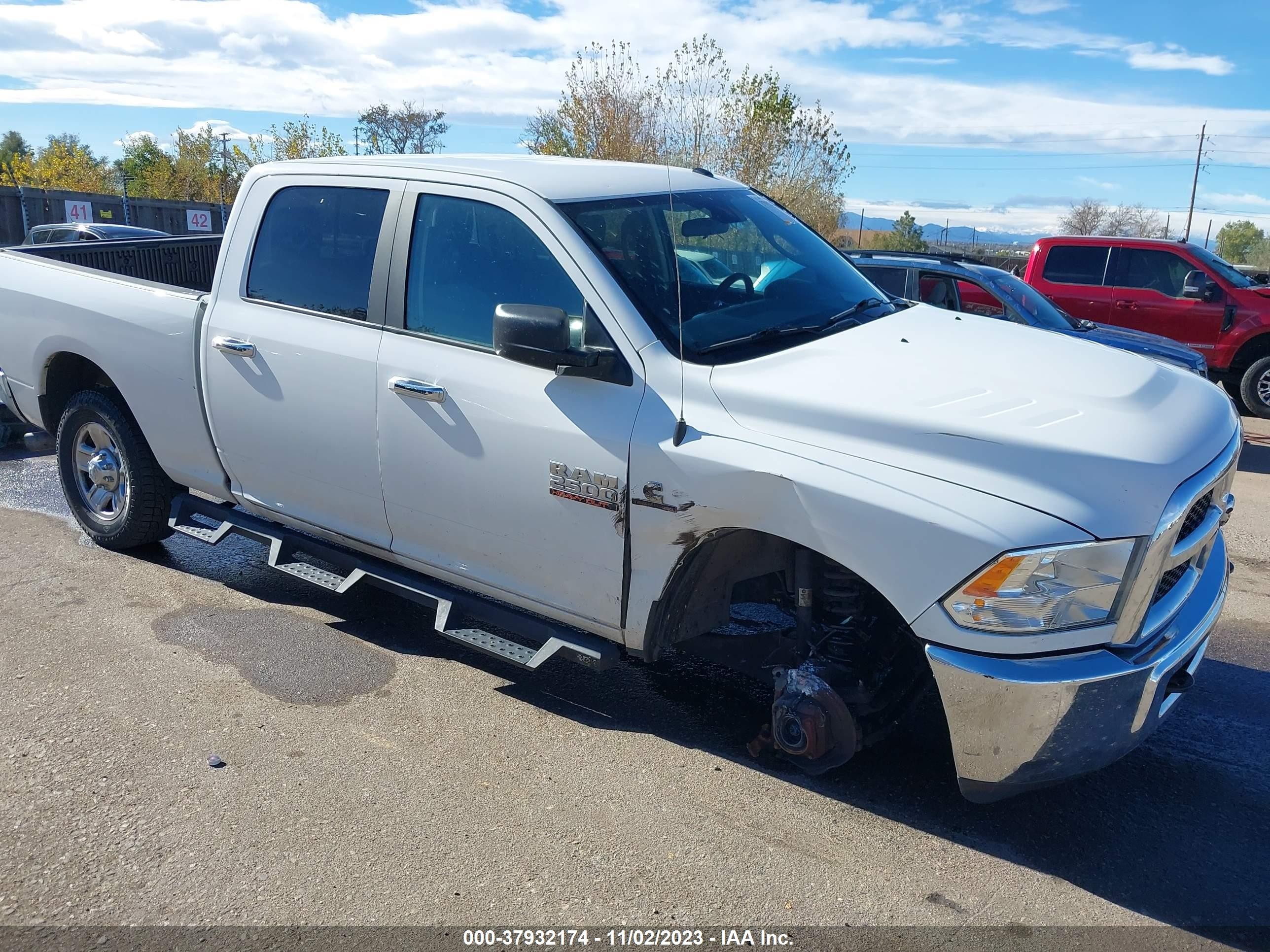 RAM 2500 2018 3c6ur5dl9jg424998