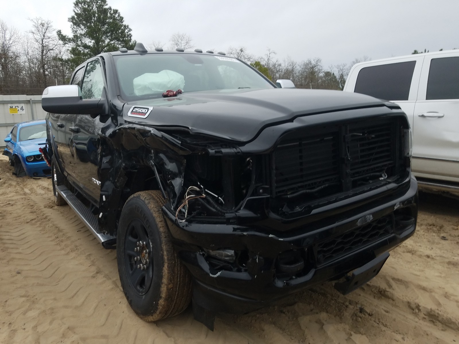 RAM 2500 LARAM 2019 3c6ur5fl1kg713825