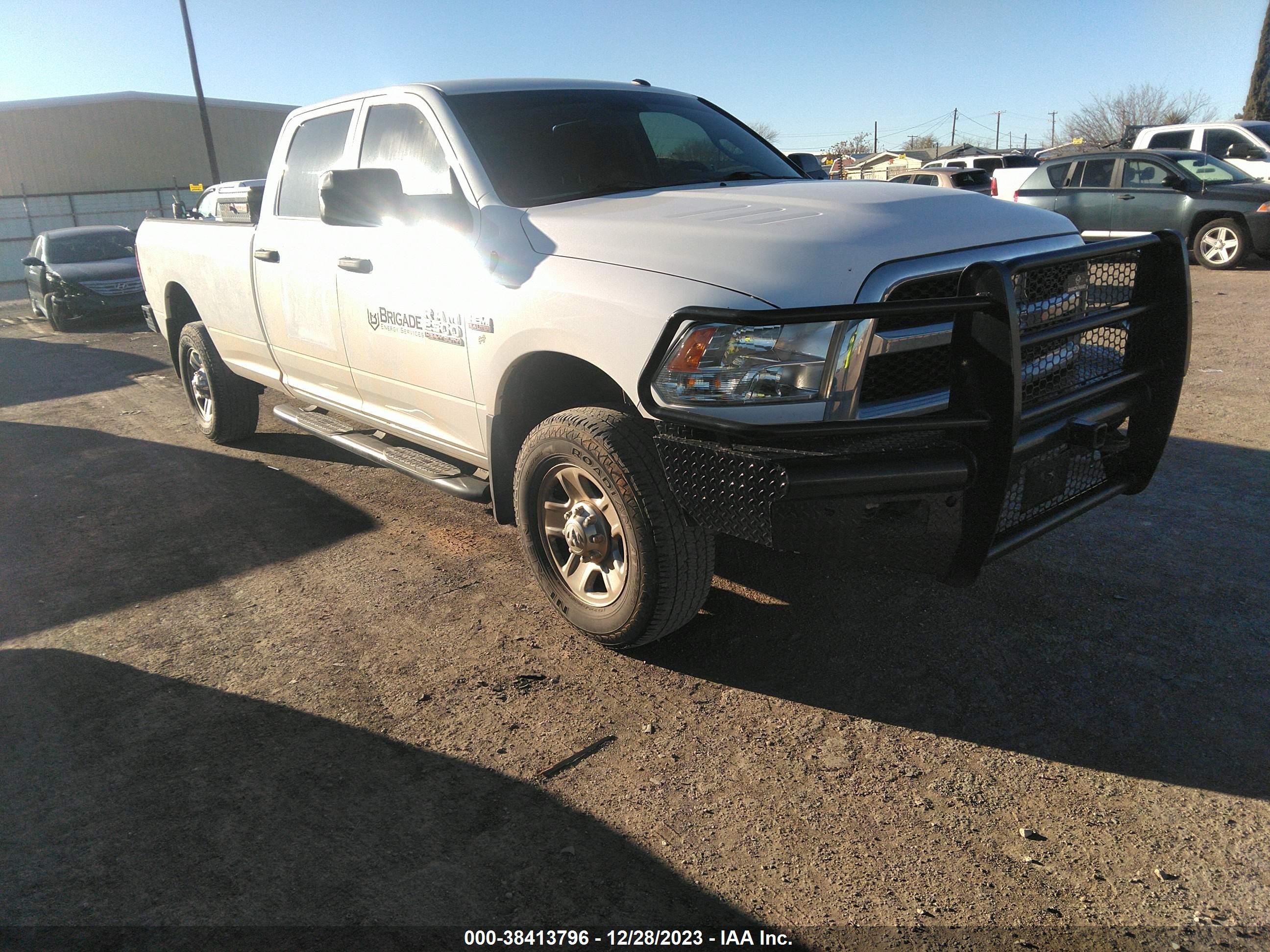 RAM 2500 2018 3c6ur5hj8jg184755