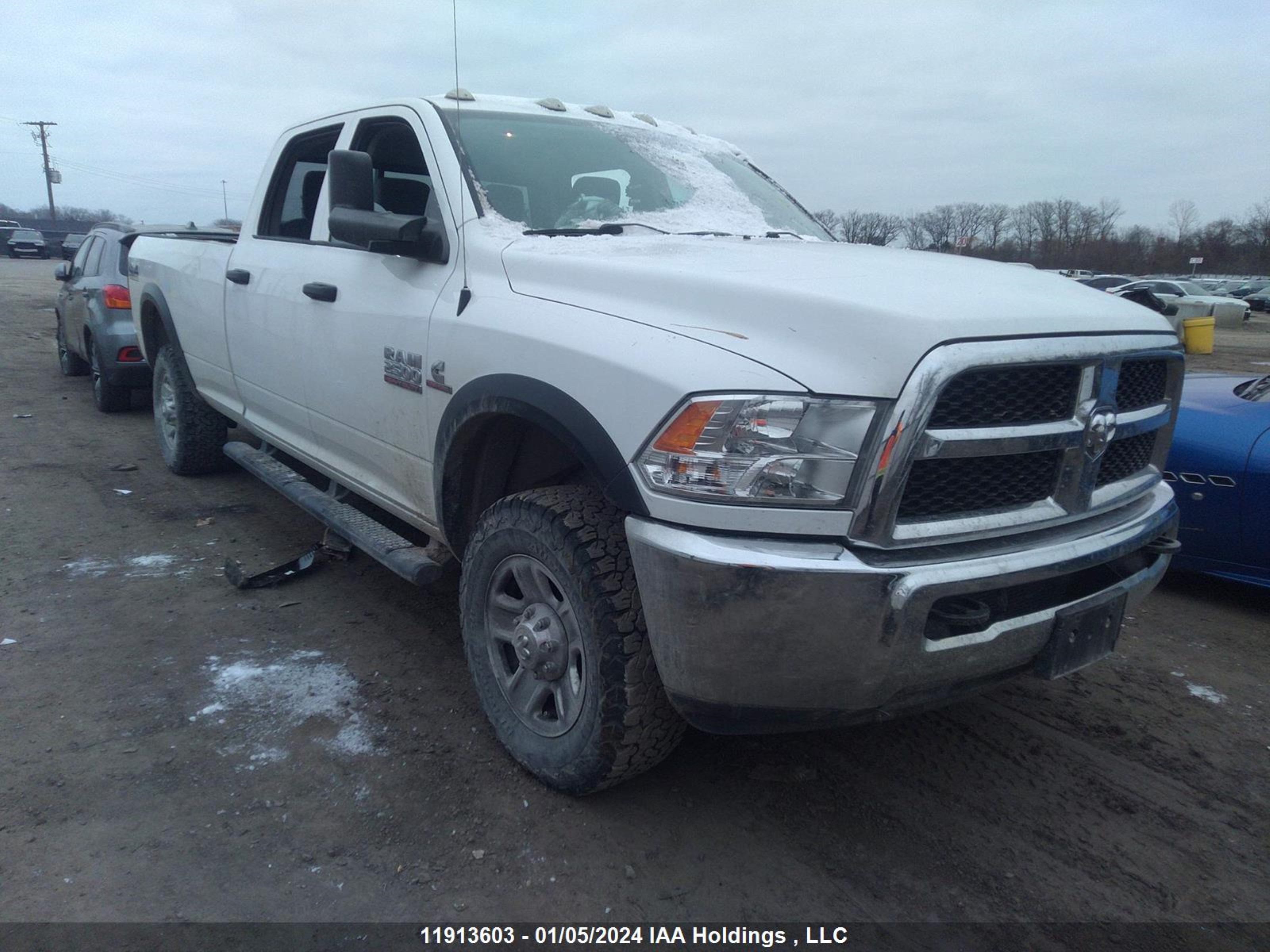 DODGE RAM 2018 3c6ur5hl6jg125396