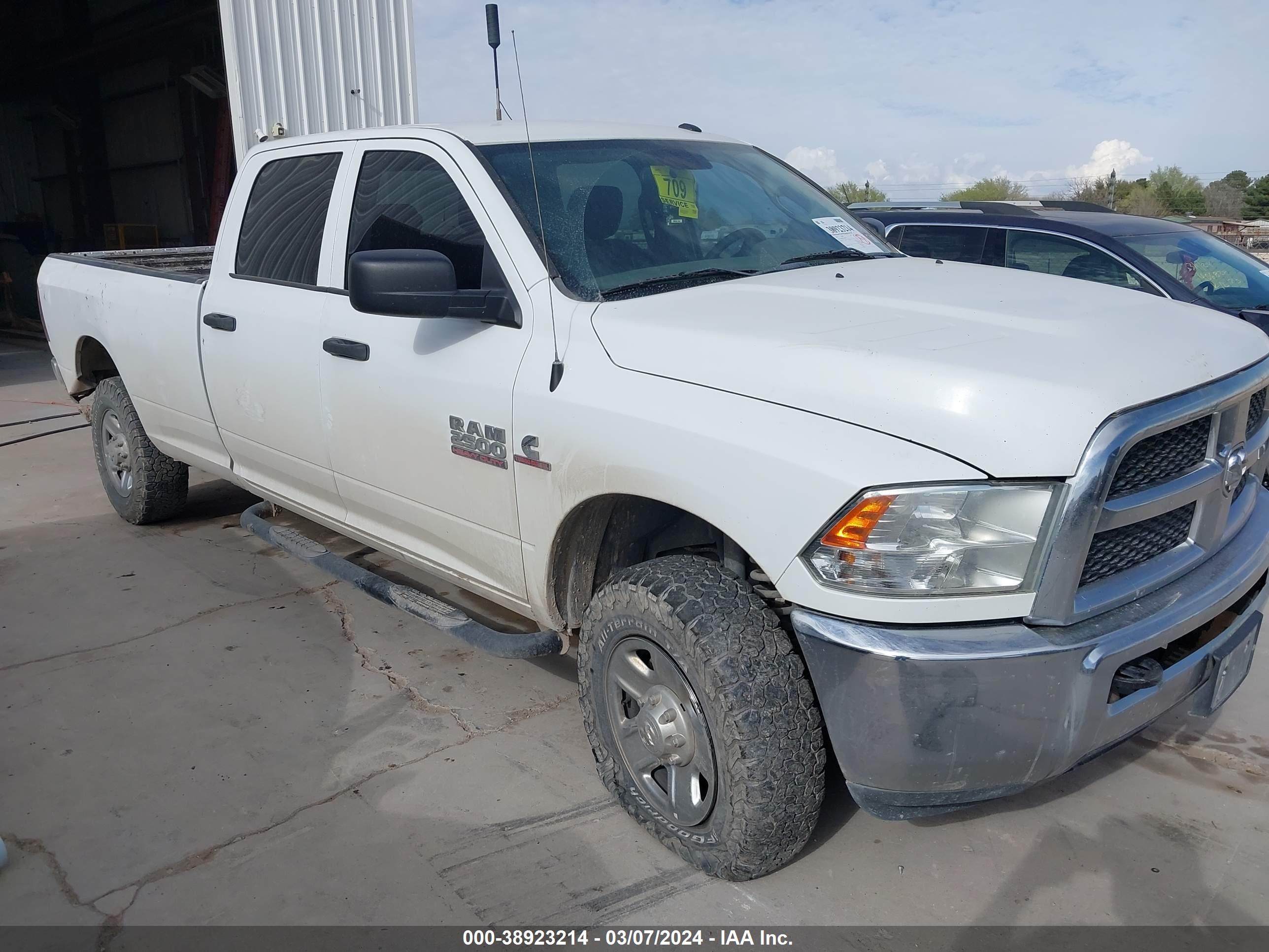 RAM 2500 2018 3c6ur5hl7jg295993