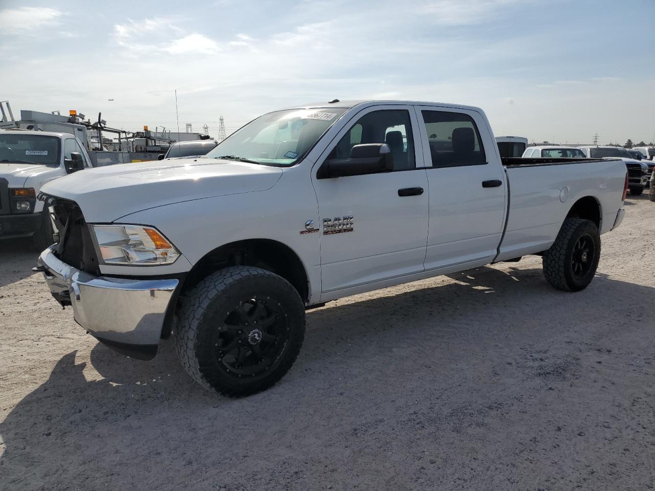 RAM 2500 2018 3c6ur5hl9jg308338