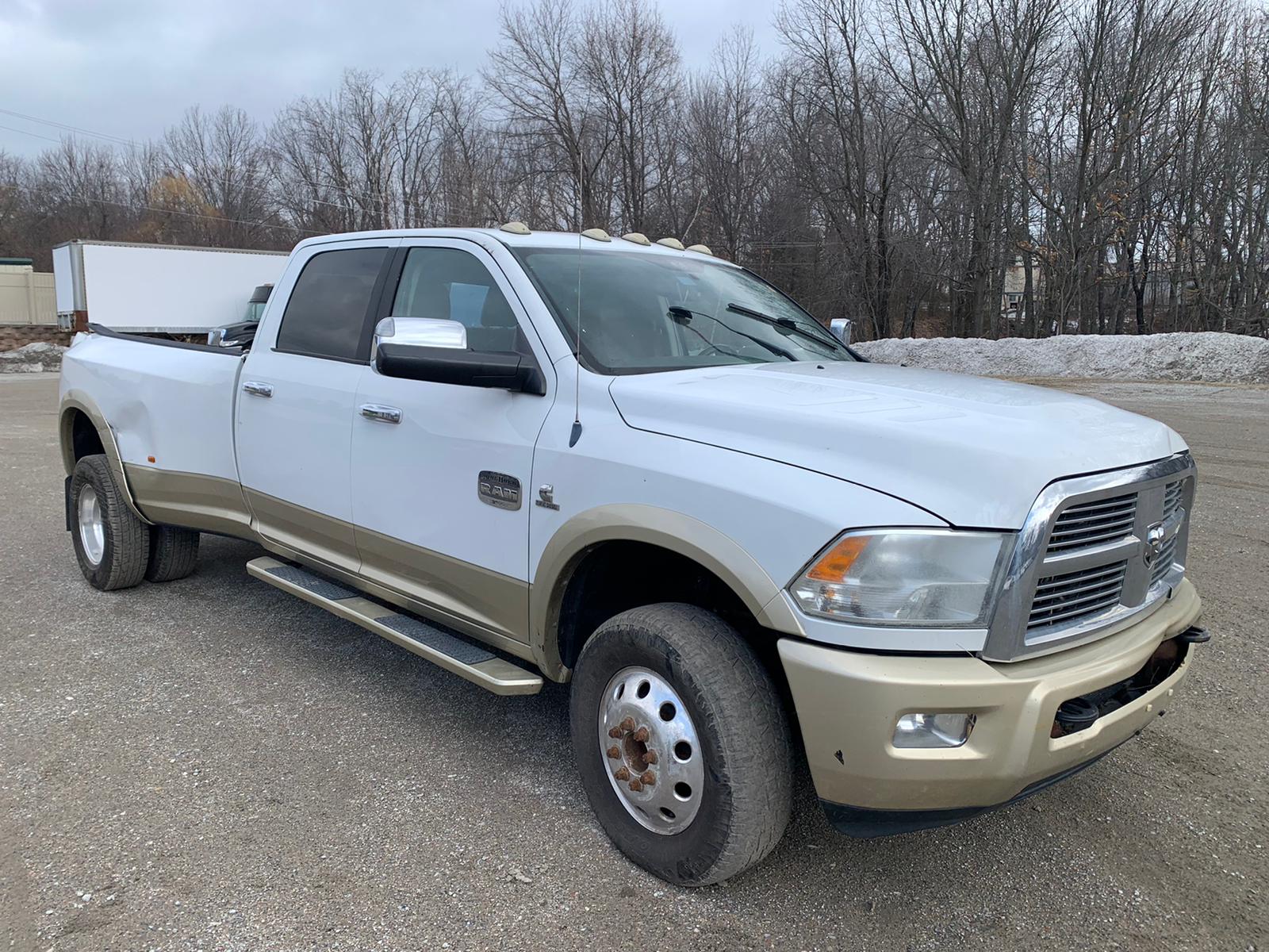 DODGE RAM 3500 2011 3d73y4cl1bg567650